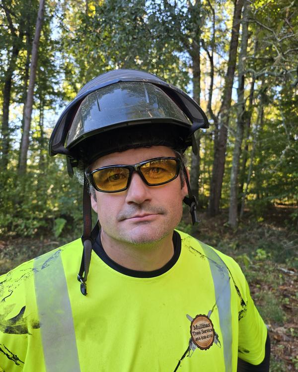Mullinax crew member