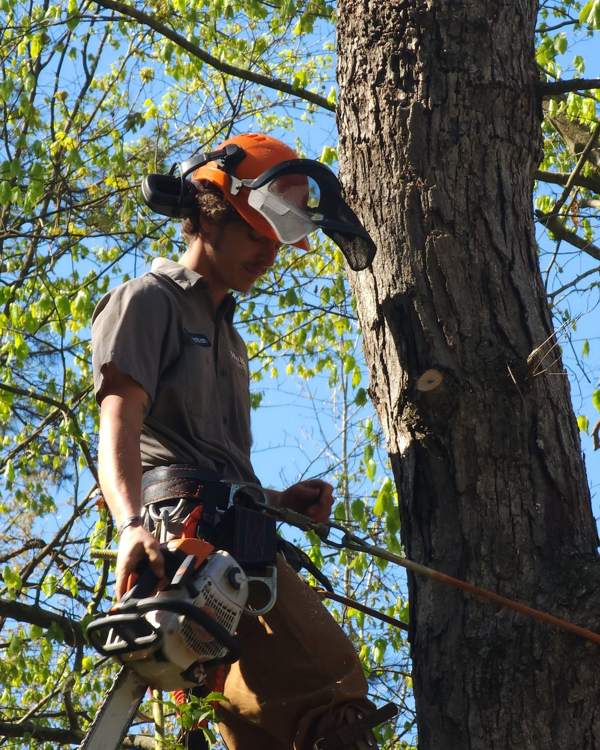 Mullinax crew member on the job